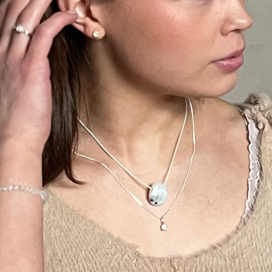 Unakit halsband med silver eller guldpläterad kedja - Bild 5