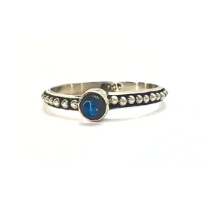 Labradorit, silverring med filigran silverring